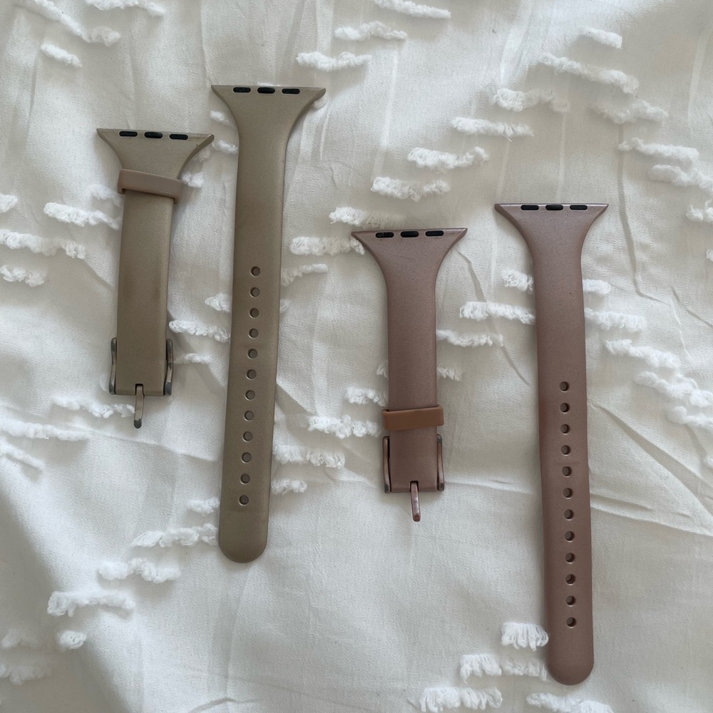 Set of Two Apple Watch Bands in gold and rose gold